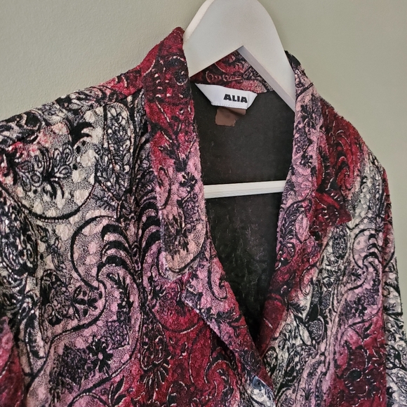 Alia 16 Romantic Whimsigoth Y2K Feminine Paisley Jersey Knit Button Down Shirt - Picture 6 of 12